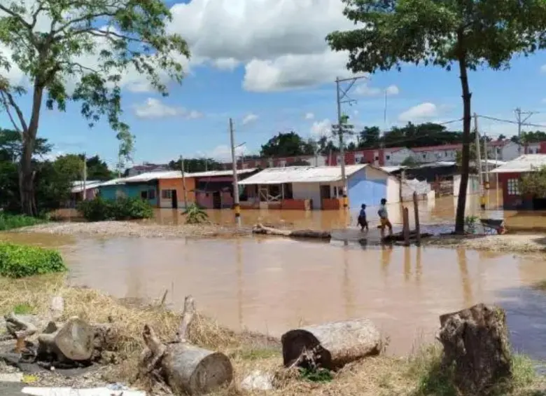 Lo que dificulta aún más la tarea de inspección y levantamiento, es el estado actual de las vías producto de las fuertes lluvias en el departamento. FOTO Referencia de redes sociales.