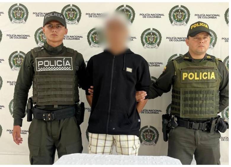 El capturado por el delito de feminicidio tiene 20 años. FOTO Policía Antioquia.