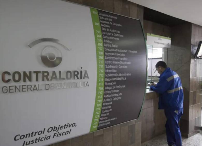 Descripción: Contralor de Antioquia visita las instalaciones de El Colombiano, en Envigado. Lugar: El Colombiano. Personajes: Juan Carlos Herrera Toro. Fecha de evento: 14/04/2026. FOTO EL COLOMBIANO 
