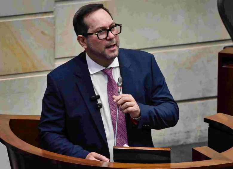 Lidio García del partido Liberal, es el nuevo Presidente del Senador de la República. Foto: Colprensa