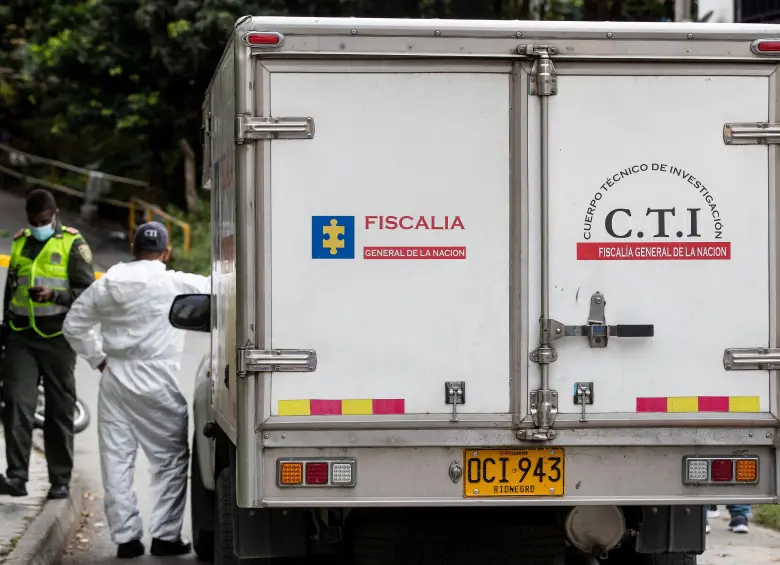 Los agentes del CTI de la Fiscalía realizaron las labores judiciales y las evidencias recolectadas permitieron establecer que el menor era víctima de agresiones de manera sistemática. FOTO: JAIME PÉREZ