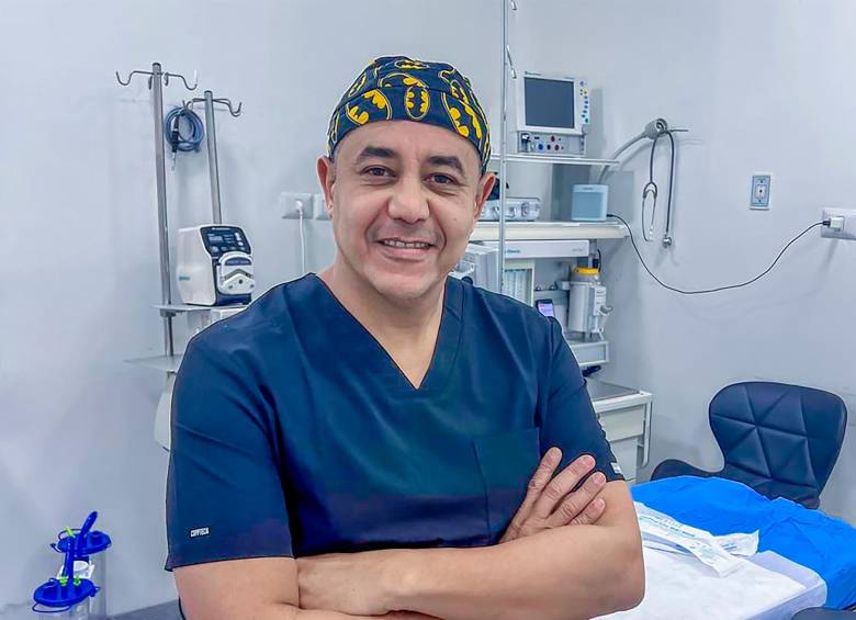 El médico cirujano Edwin Arrieta Arteaga nació en Lorica (Córdoba) y realizó estudios de medicina en Barranquilla y en Buenos Aires, en donde se especializó en cirugía plástica y reconstructiva. FOTO Cortesía
