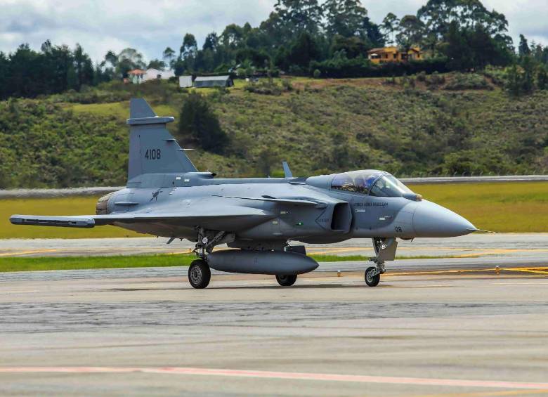 En la imagen, el avión de combate Gripen, de la empresa sueca Saab, con el cual reemplazarán el escuadrón de jets de combate Kfir, ya obsoleto. FOTO camilo suárez y cortesía