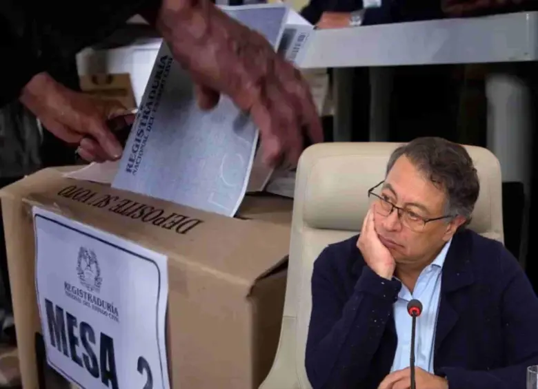 El senado deberá decidir si aprueba o no la consulta popular del presidente, Gustavo Petro. Foto: Colprensa