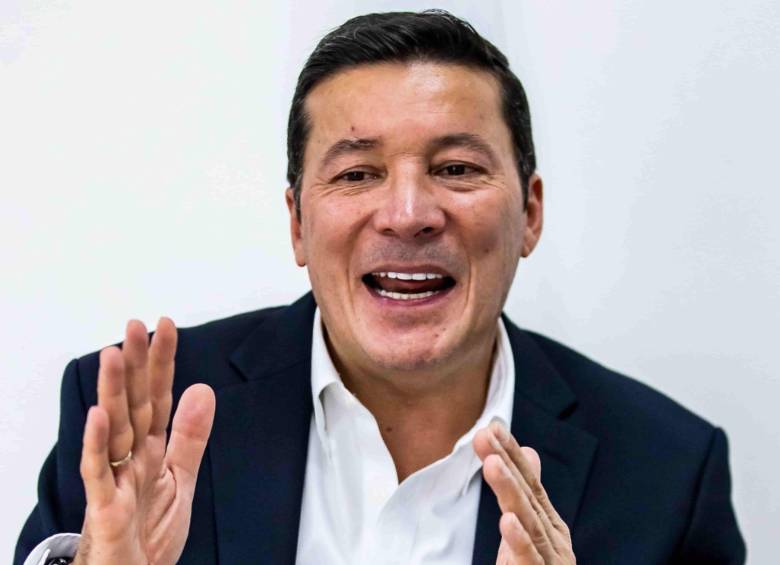 El registrador Hernán Penagos le advirtió al presidente Gustavo Petro que la consulta popular valdría más 700 mil millones de pesos y que no hay fondos para costearla. FOTO El Colombiano