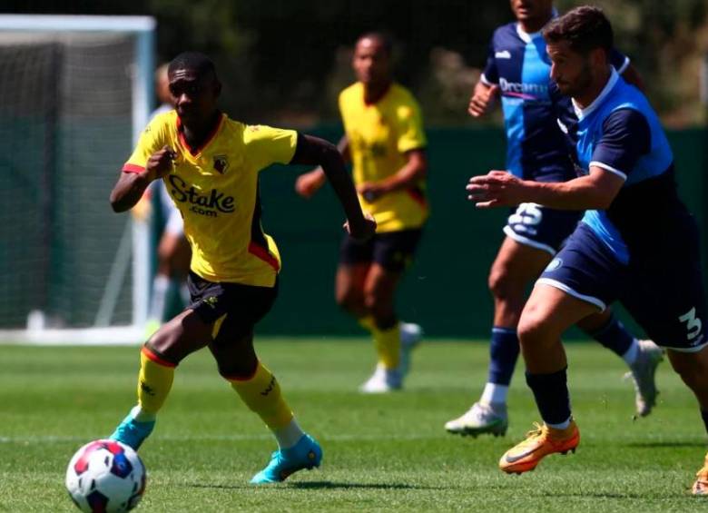 Yaser Asprilla con la camiseta del Watford. FOTO WATFORD FC
