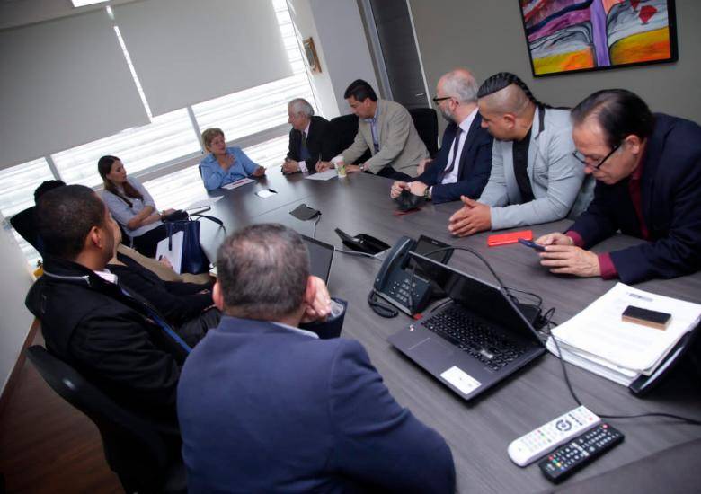 Gobierno y trabajadores de Justo & Bueno buscan opciones para evitar la pérdida de puestos de trabajo formales, por la liquidación de esa sociedad. FOTO tomada de MinTrabajo