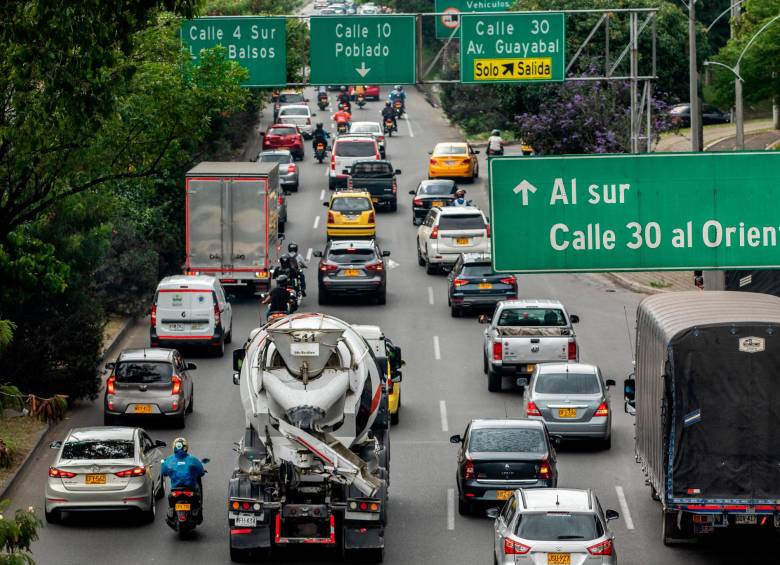 Los vehículos que incumplan con la medida podrían ser inmovilizados o tener multas de hasta $523.000. FOTO: ANDRÉS CAMILO SUÁREZ ECHEVERRY