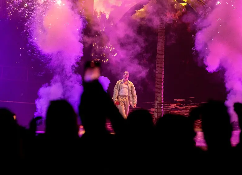 Pilas con las boletas que le ofrezcan por redes sociales para el concierto de Bad Bunny, las autoridades advierten que hay estafas y cuentas falsas que las están ofreciendo. FOTO EL COLOMBIANO