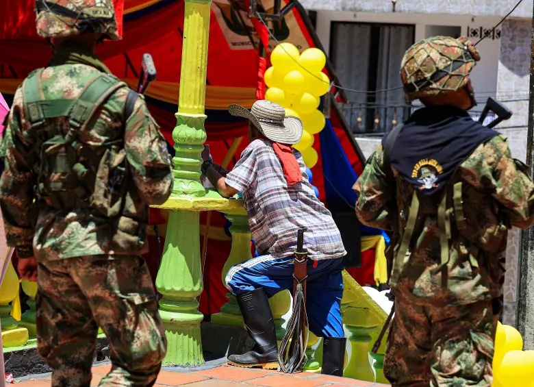 La JEP comprobó que comunidades enteras en el Oriente antioqueño fueron estigmatizadas por el Ejército y cientos de campesinos fueron asesinados señalados falsamente de integrar la insurgencia. FOTO: MANUEL SALDARRIAGA