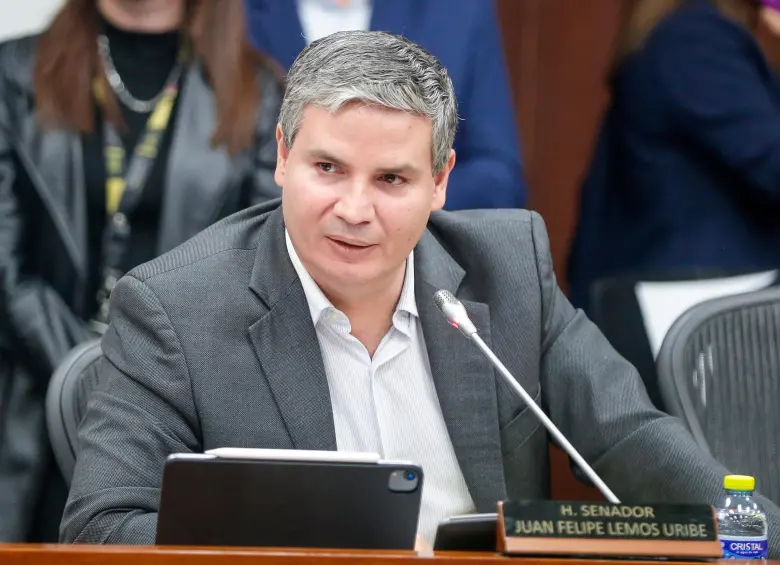 Tensión y heridas: el turbulento cierre de inscripciones al Congreso