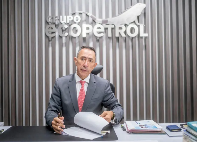 El CNE sancionó a Ricardo Roa por la campaña Petro Presidente en 2022. FOTO: GETTY