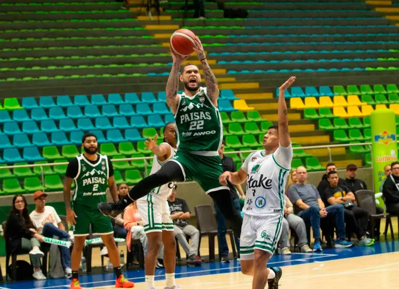 El puertorriqueño Benito Santiago Jr. fue una de las figuras que tuvo Paisas en el arranque del torneo, con dos victorias sobre FOTO CAMILO SUÁREZ 