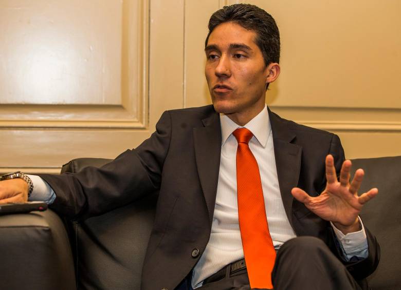 Luis Fernando Mejía, director de Fedesarrollo, destacó que en los últimos dos años el salario mínimo ha aumentado muy por encima de la inflación. FOTO Julio César Herrera