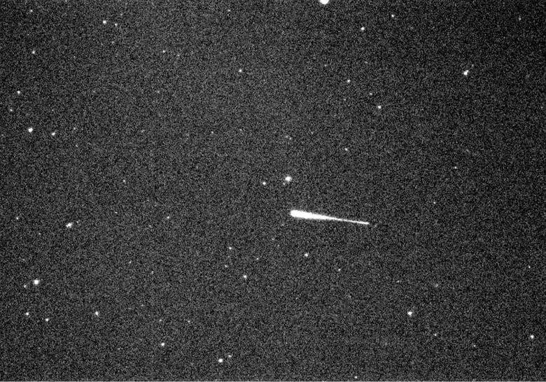La imagen captada por un telescopio de la red de vigilancia espacial europea muestra al cohete chino. FOTO SST.EU