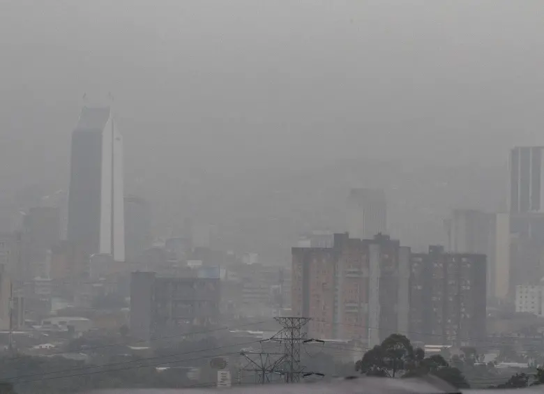 En la tarde y la noche de este viernes 30 y sábado 31 podrían caer lluvias prolongadas y causar acumulados sobre quebradas. FOTO: JULIO HERRERA
