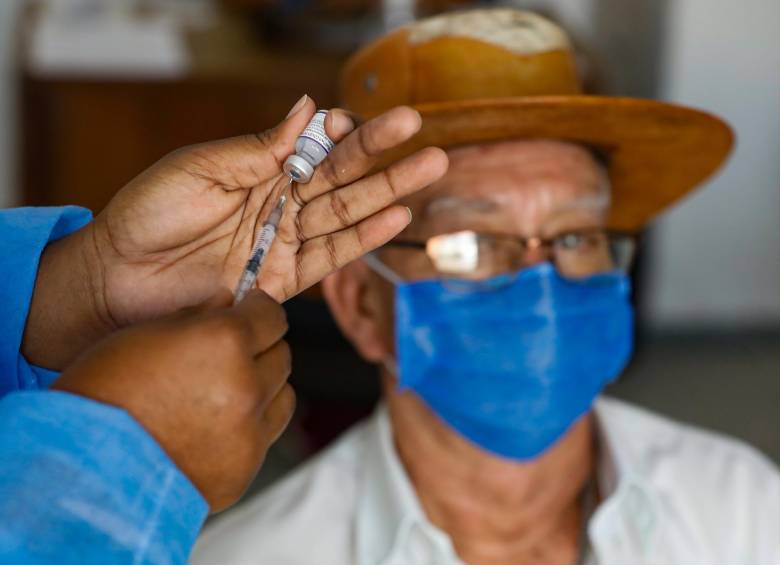 68,2 % de las personas ha recibido su esquema completo de vacunación FOTO Manuel Saldarriaga