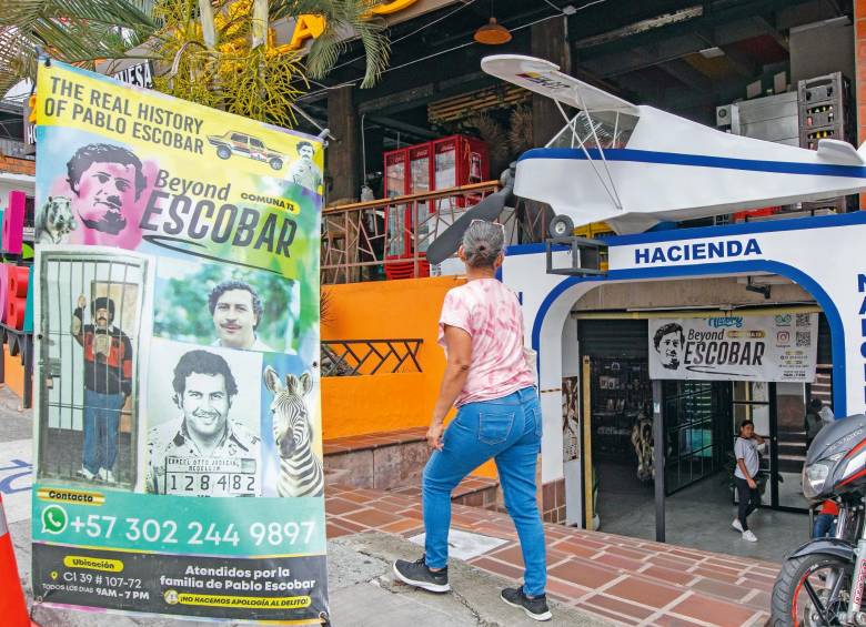 El museo de Pablo Escobar es atendido por su sobrina. Allí hay fotos y réplicas de los carros que usó el narcotraficante. FOTO: ESNEYDER GUTIÉRREZ