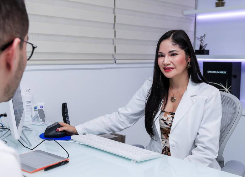 La plataforma busca llegar a 650 mil médicos latinoamericanos durante los próximos dos años. Foto: Jaime Pérez Munévar