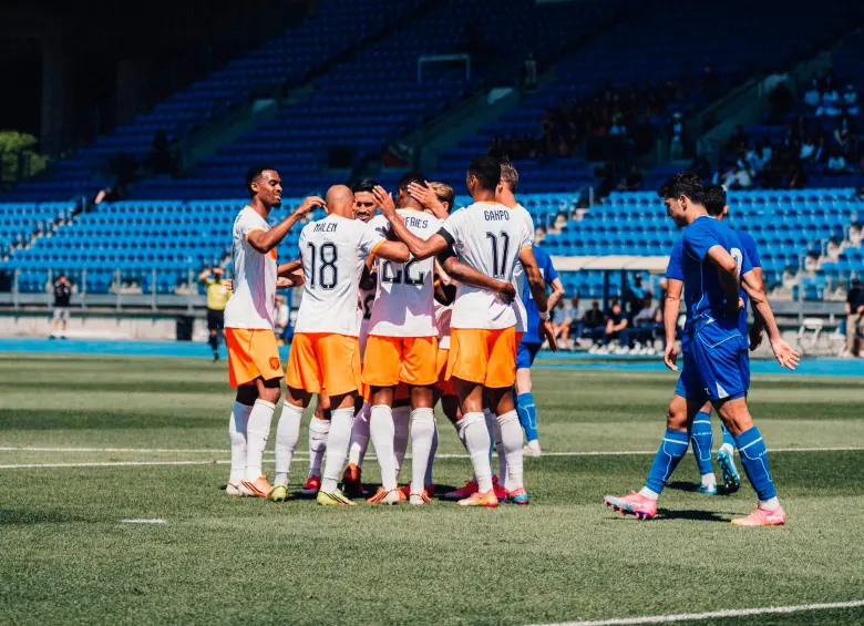 Países Bajos venció este lunes 2-1 a Uzbekistán. FOTO X-@OnsOranje
