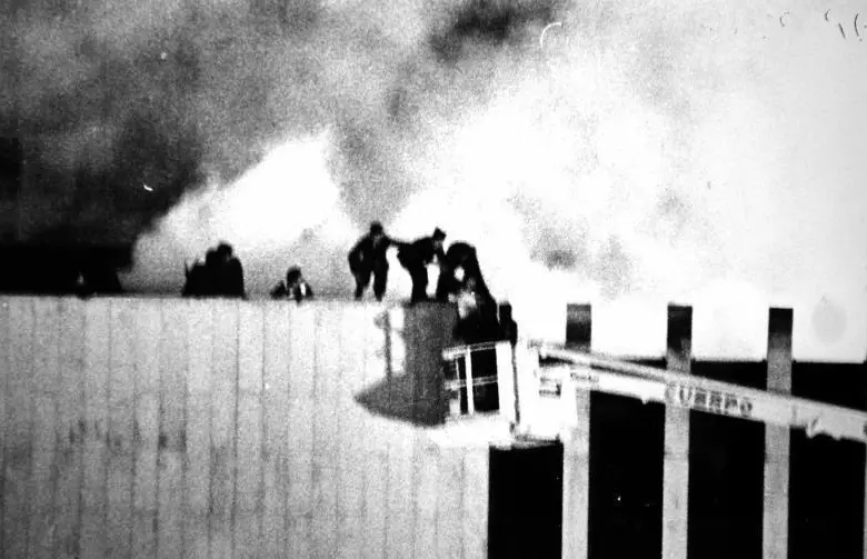 Rehenes lograron escapar. Los rescates se extendieron durante la tarde y la noche del 6 de noviembre, cuando comenzaron los incendios.FOTO COLPRENSA