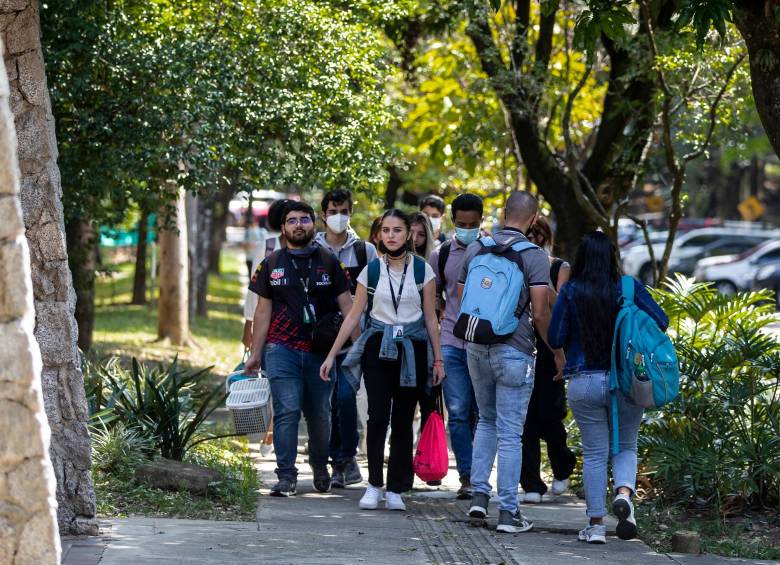 Los estudiantes universitarios podrán acogerse a los nuevos parámetros de pago en función de sus ingresos a partir del próximo año, cuando el Icetex haya reglamentado la norma. FOTO Camilo Suárez