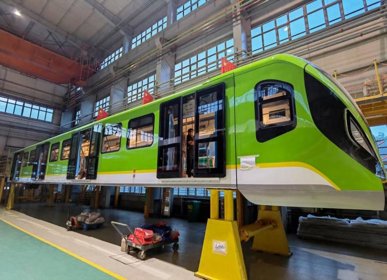 El primer vagón del Metro de Bogotá llegaría a la ciudad máximo en el mes de septiembre. FOTO @CLAUDIALOPEZ 