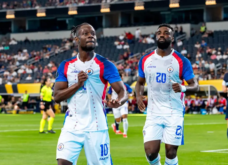 La selección de Haití, que no se clasificaba al Mundial hace 52 años, vestirá el uniforme de una marca colombiana. Foto: GETTY