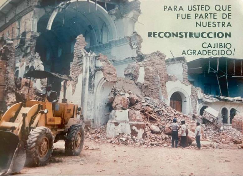 Antioquia Presente también acompañó procesos de reconstrucción en Vigía del Fuerte. FOTO cortesía