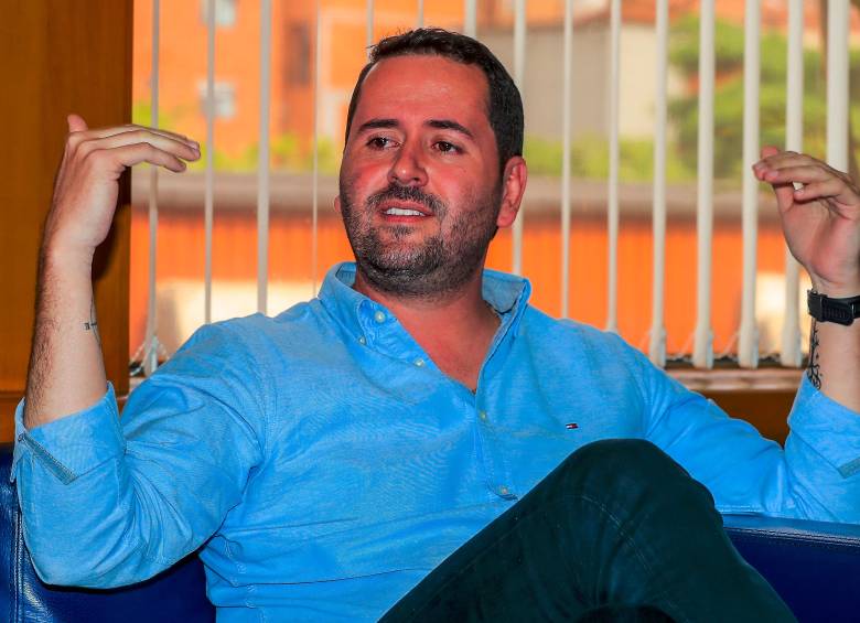 El exalcalde de La Estrella, Juan Sebastián Abad, tendrá la audiencia preparatoria por los retrasos del acueducto de Pueblo Viejo este jueves y su juicio oral está programado para el 4 de mayo del año entrante. FOTO: JAIME PÉREZ