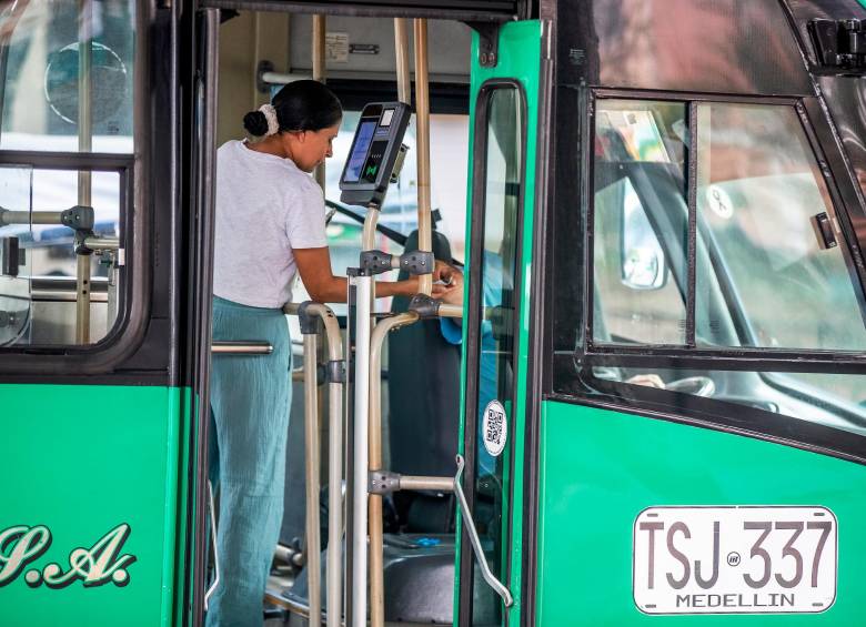 Con base en cómo se vaya moviendo la canasta del transporte público en la ciudad, se podría presentar un nuevo incremento en la tarifa en el transcurso del año. FOTO: JAIME PÉREZ