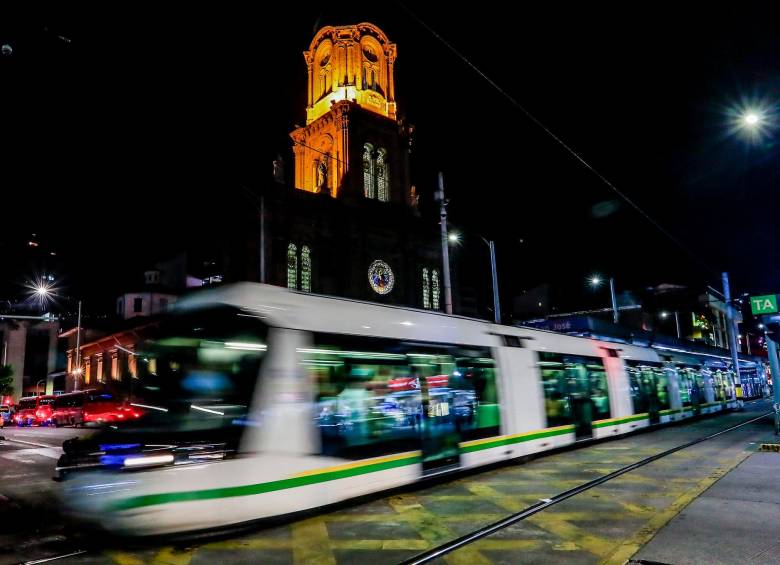El Tranvía de Ayacucho es usado por más de 60.000 usuarios diariamiente, según los estimados del Metro. FOTO: JAIME PÉREZ MUNÉVAR