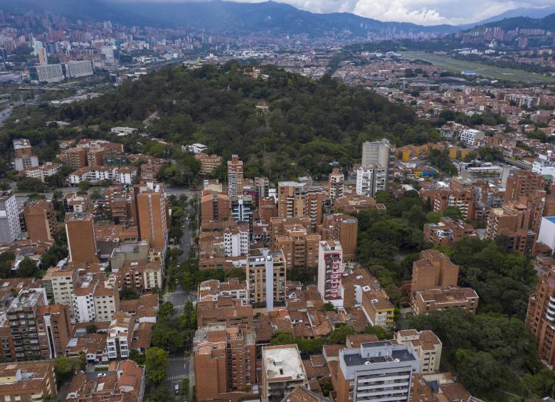 La idea de los Corredores Verdes también es interconectar con zonas protegidas de la ciudad como los Cerros Tutelares. Foto: Manuel Saldarriaga Quintero