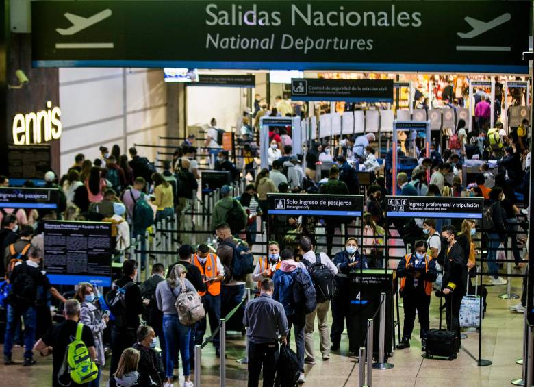 Las tarifas de los destinos más apetecidos también varían dependiendo de las escalas. FOTO: JULIO CESAR HERRERA