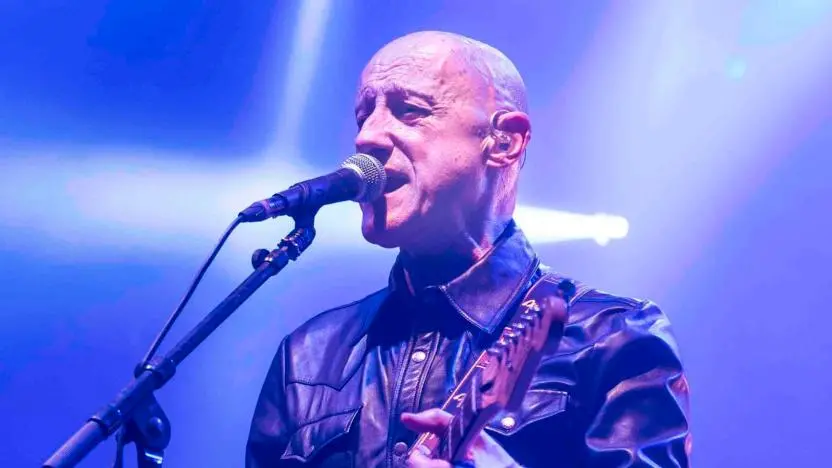 Jorge Martínez, vocalista de Ilegales, murió a los 70 años. FOTO: Facebook de Ilegales