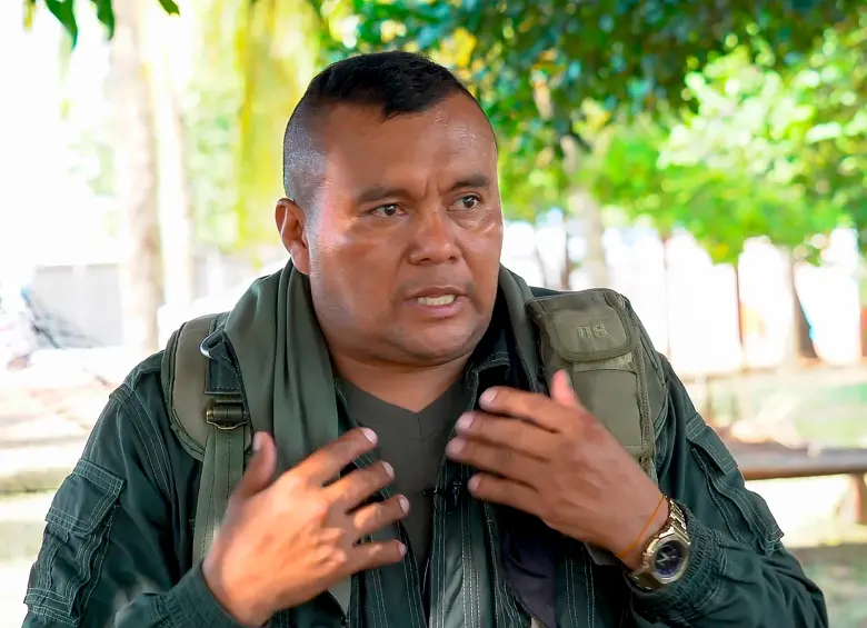 Las disidencias de las Farc al mando de alias Calarcá serían los responsables del ataque contra un helicóptero en Amalfi (Antioquia), que dejó 12 policías muertos. FOTO Captura de video