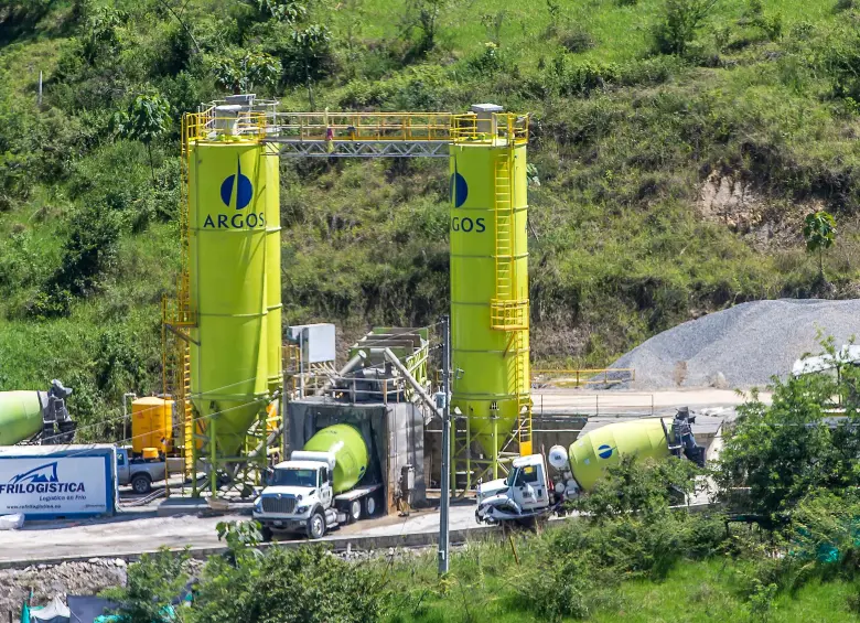 Por la venta de Summit Materials a Quickrete, Cementos Argos recibió unos US$2.875 millones. FOTO Manuel Saldarriaga
