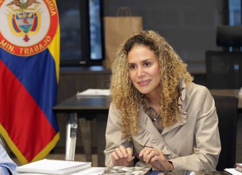Natalia López, ministra de Trabajo, expresó su intención de levantar las intervenciones de todas las cajas de compensación que sufren esta medida. Foto: Colprensa