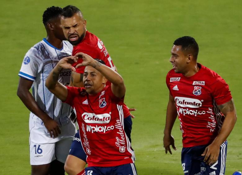 Tres anotaciones ha logrado Vladimir Hernández con el Equipo del Pueblo durante el 2022. En el certamen continental ajustó el segundo el pasado jueves en el Atanasio. FOTO Manuel Saldarriaga. 