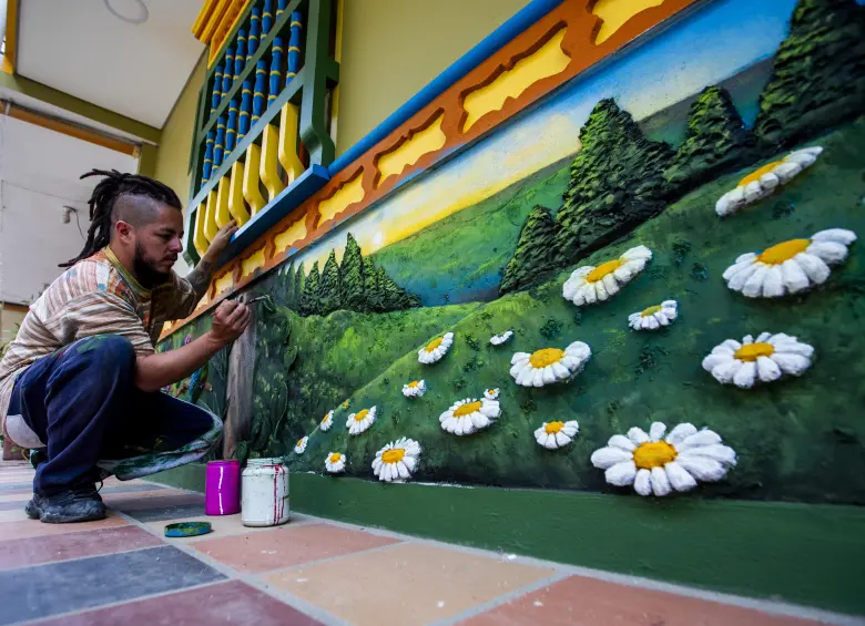 Nidgan Suárez tiene 35 años y es artista empírico, pero ha “bebido” de la tradición local y ha hecho talleres de escultura. FOTO Julio César Herrera.
