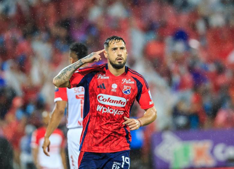 El delantero argentino Francisco Fydriszewski, goleador del Medellín en 2025, no ha logrado celebrar este año. Foto: Camilo Suárez 