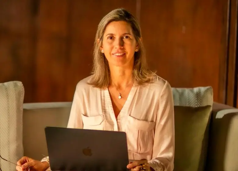 Claudia Cecilia Cárdenas es administradora de empresas de profesión, pero desde hace diez años es profesora de yoga. FOTO: Cortesía.