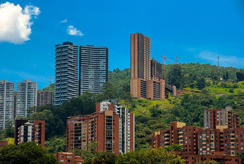 En Medellín hay ofera para comprar o para arrendar. Foto Camilo Suárez