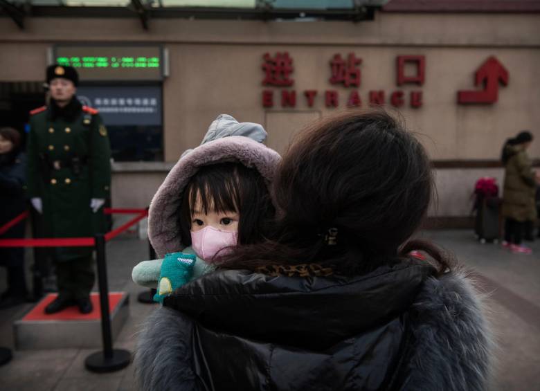Antes de esta nueva medida, la familia que tuviera un tercer hijo debía pagar multas y perdía ciertos beneficios en educación, o que su hijo no pudiera presentarse luego a cargos públicos. FOTO Getty