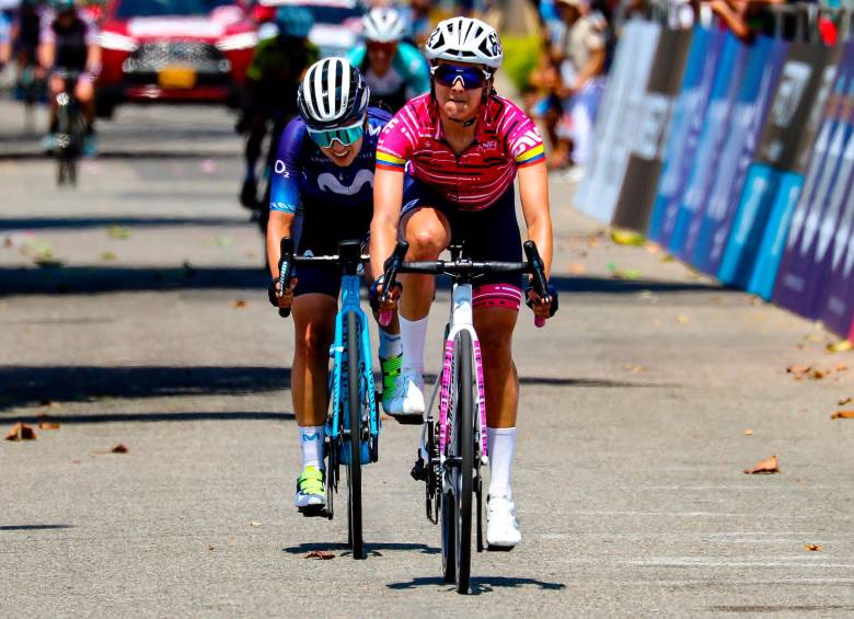 Diana Peñuela logró su segunda presea en el presente Nacional, luego de ganar plata en la prueba de contrarreloj. FOTO CORTESÍA Movistar Colombia/CiclismoEnLínea 