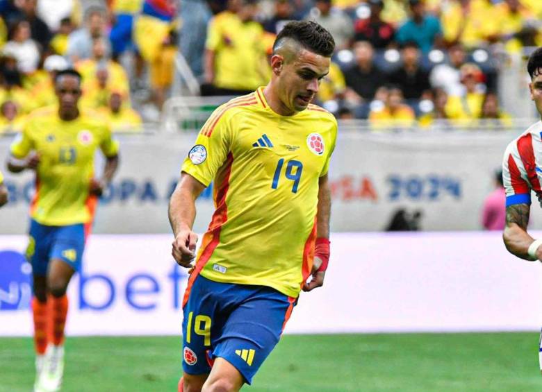 Rafael Santos Borré titular con Colombia en la victoria ante Paraguay, es duda para el duelo ante Costa Rica. FOTO CORTESÍA FCF