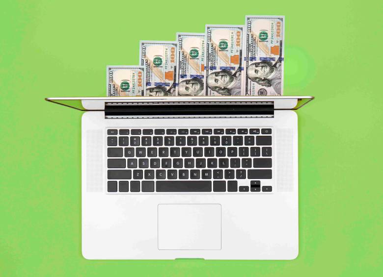 El precio de compra del dólar puede variar más de $150 dependiendo del canal utilizado por los usuarios. FOTO: FREEPIK