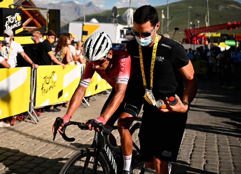 Nairo Quintana tras finalizar la etapa 14 del Tour de Francia. FOTO: EFE
