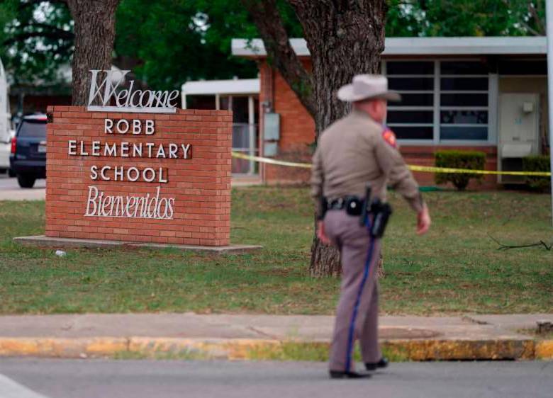 El de Uvalde es el tiroteo escolar más mortífero sucedido en Estados Unidos desde el de Sandy Hook, en el que murieron 27 personas en 2012. FOTO: AFP
