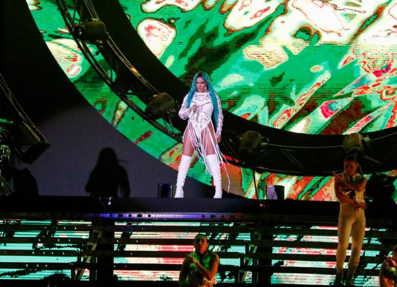 Tres cambios de vestuario tuvo la artista durante el show de anoche, que se repetirá este domingo. FOTO Camilo Suárez.